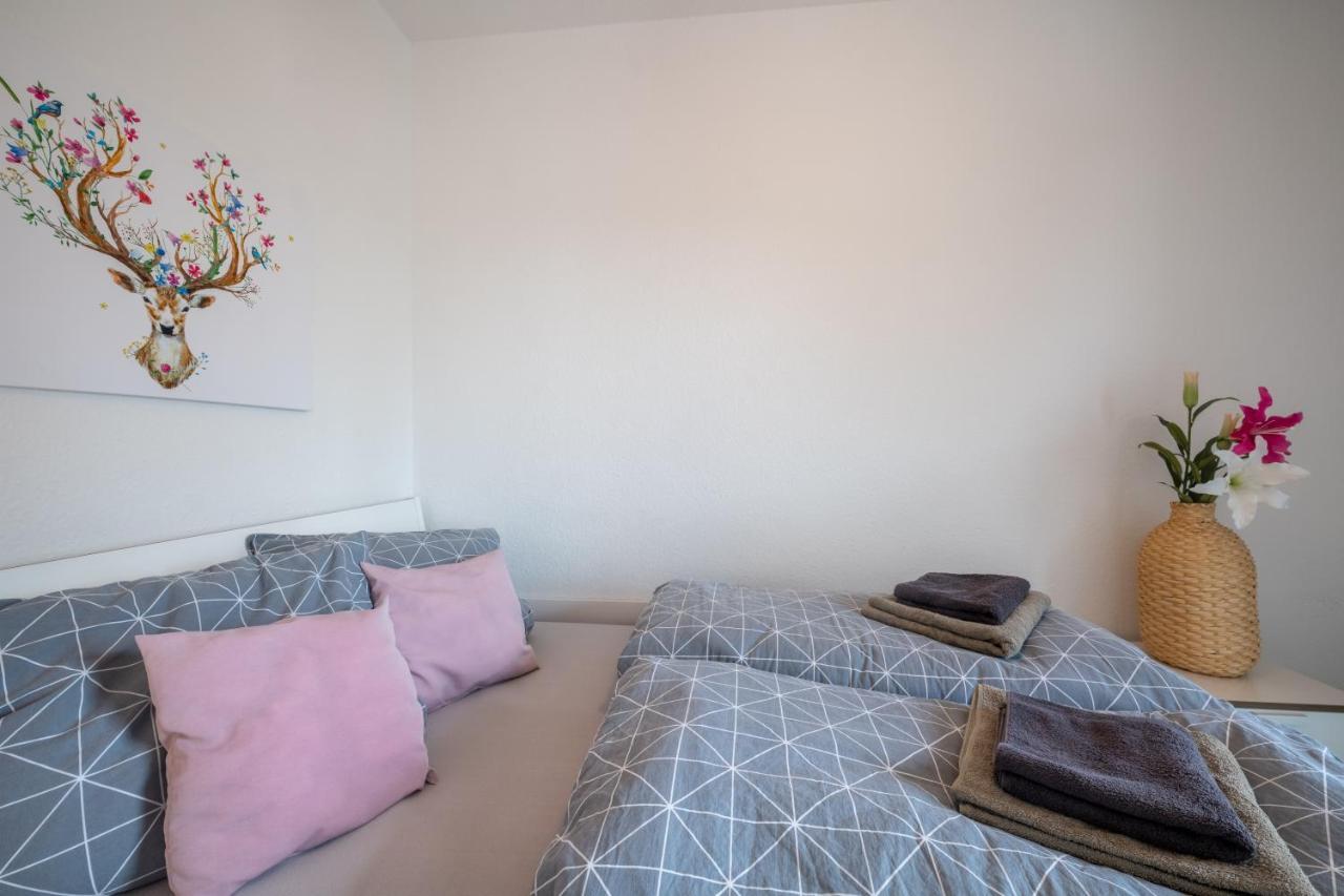 Moderne EG-Wohnung in Sudenburg mit Parkplatz, TOP Anbindung Magdeburg Exterior foto